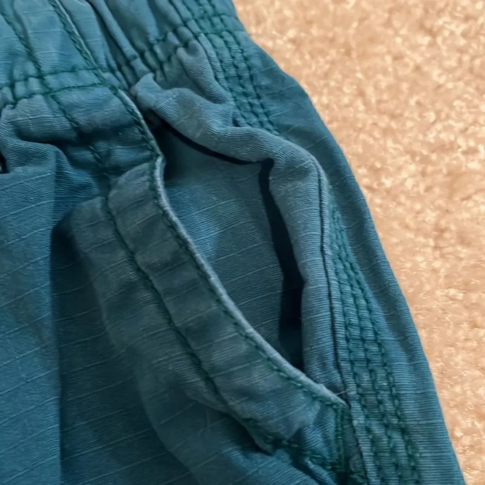 GYMBOREE SIZE 8 KIDS CARGO SHORTS